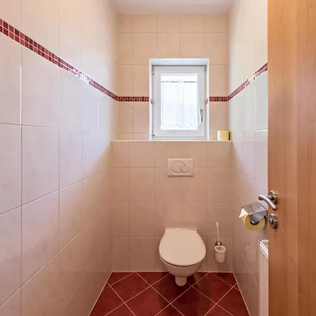 Jakob Apartment *